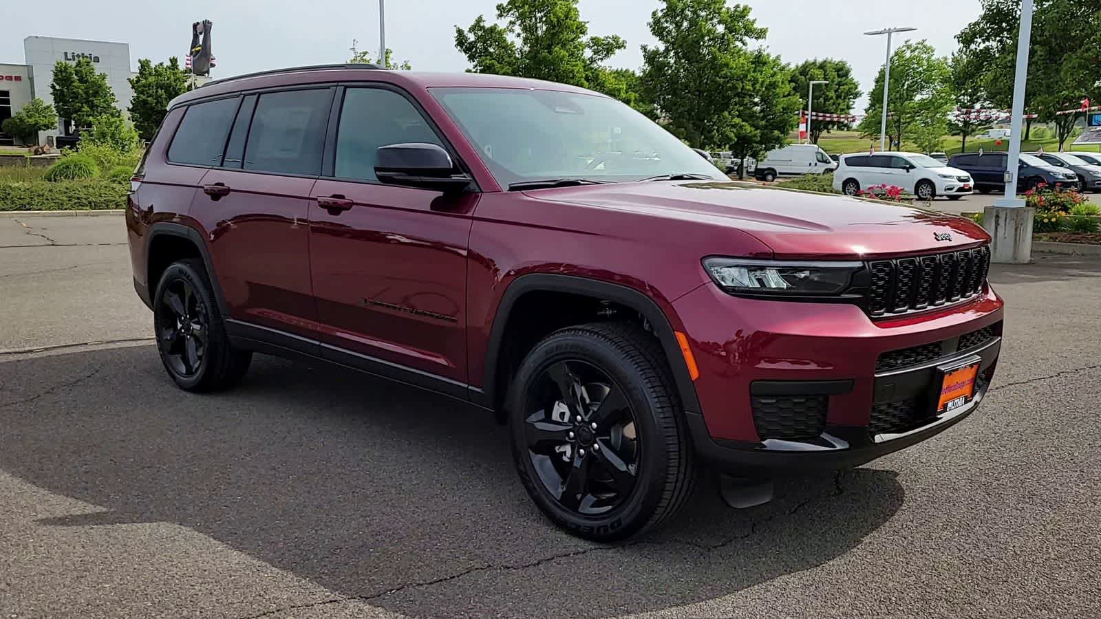 Thumbnail: 2025 Jeep Grand Cherokee - 2