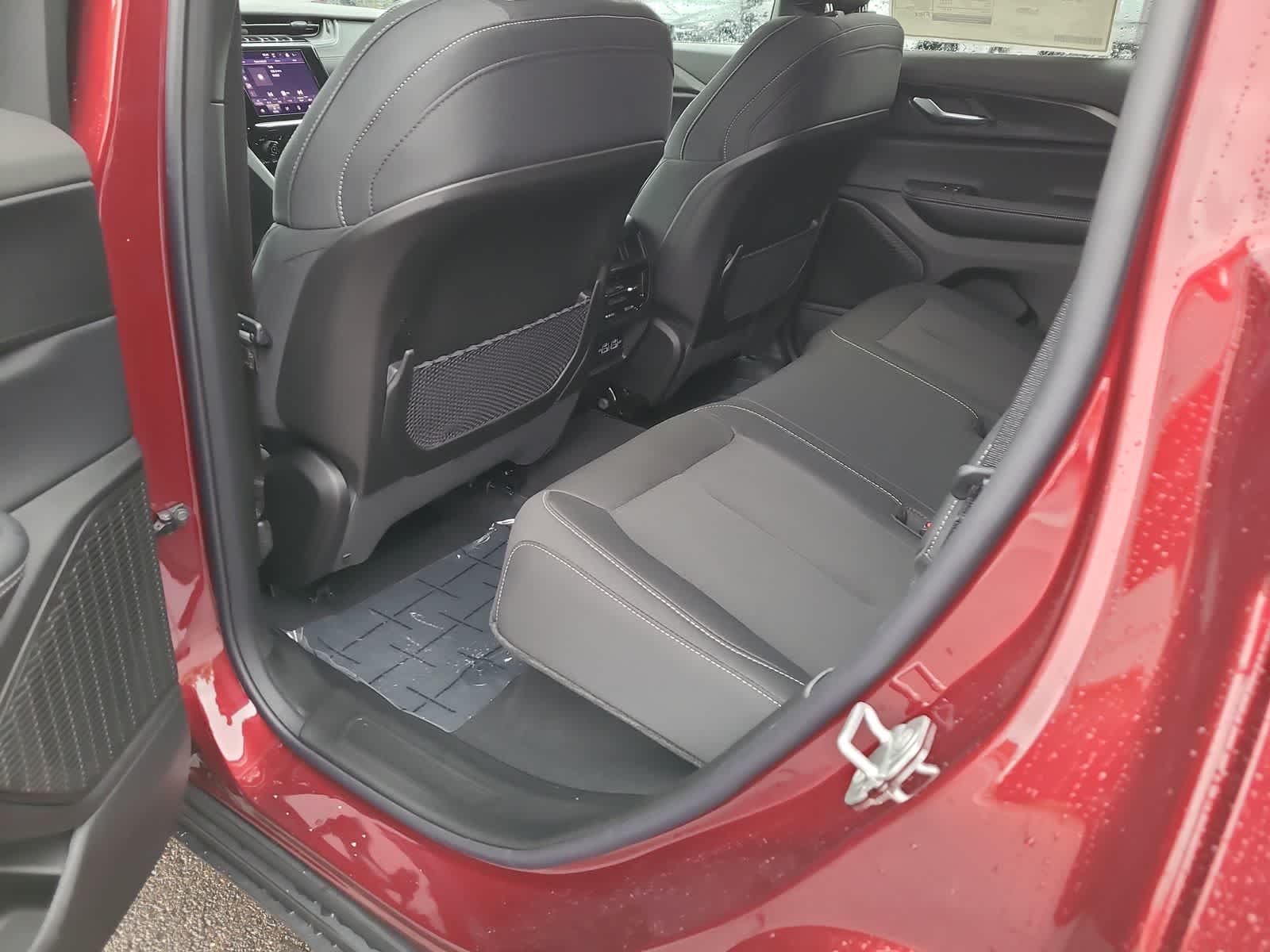 Thumbnail: 2025 Jeep Grand Cherokee - 20