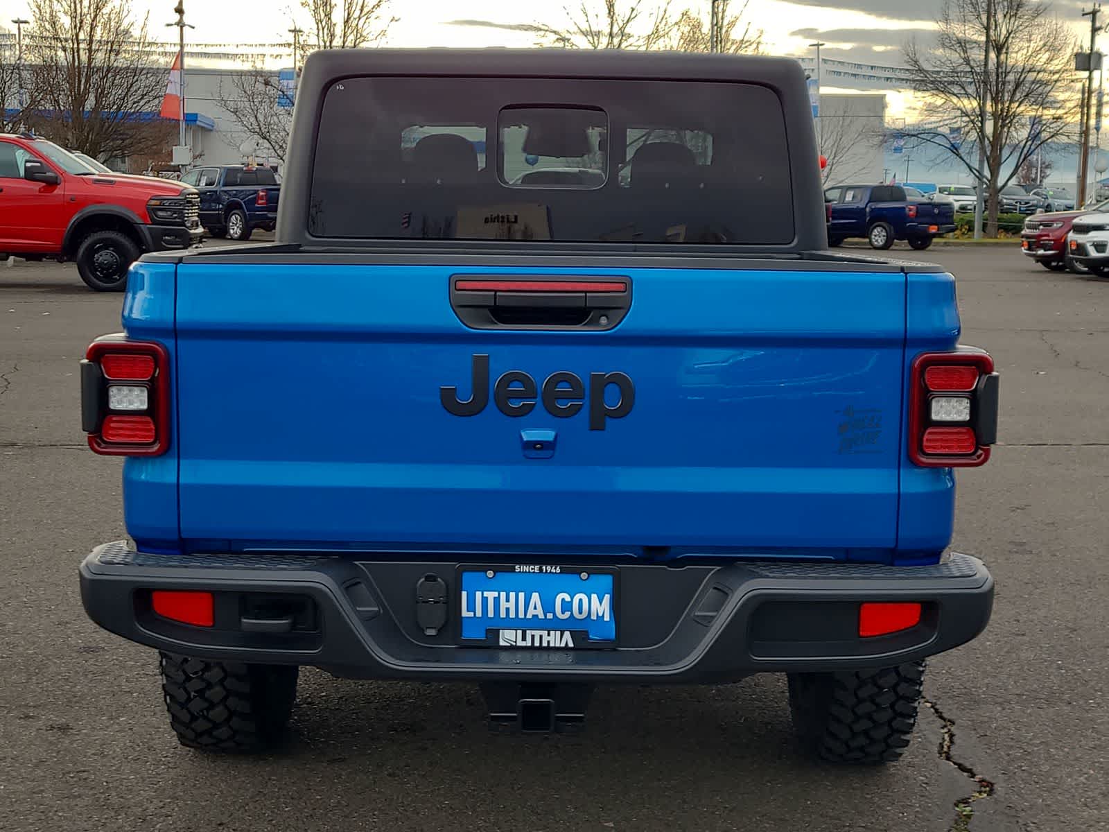 Thumbnail: 2026 Jeep Gladiator - 13