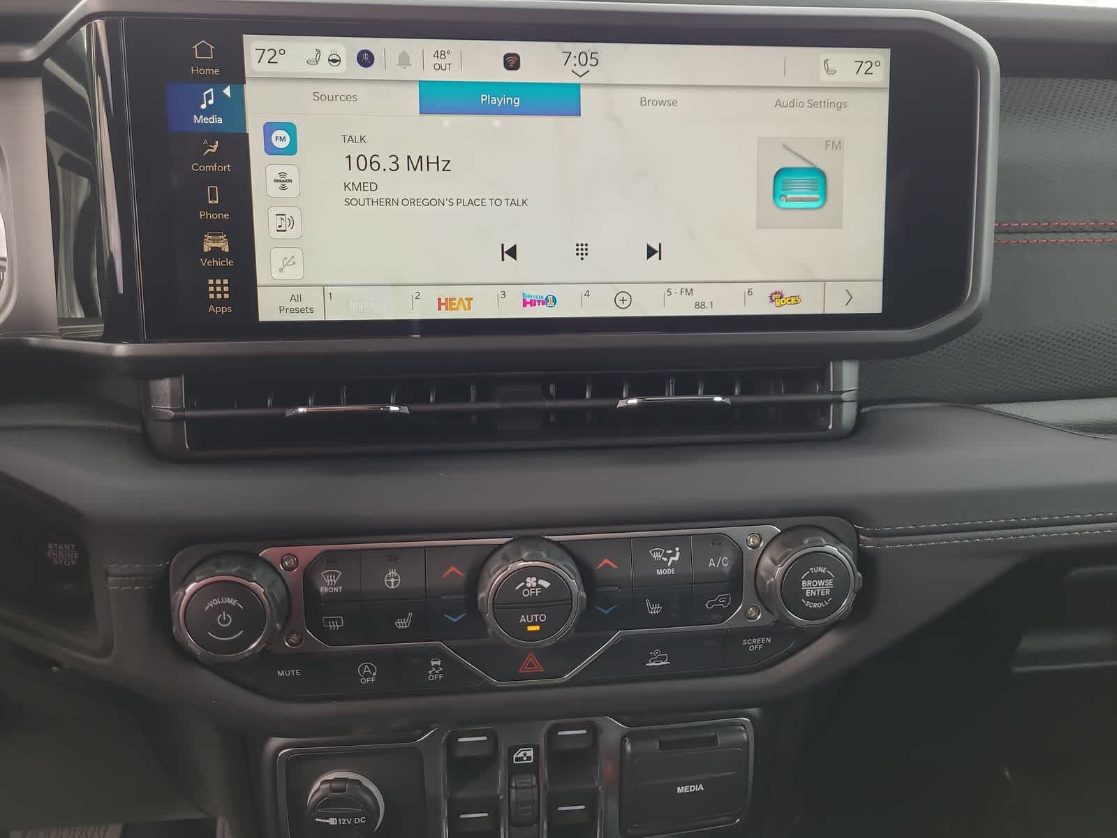 Thumbnail: 2026 Jeep Gladiator - 24