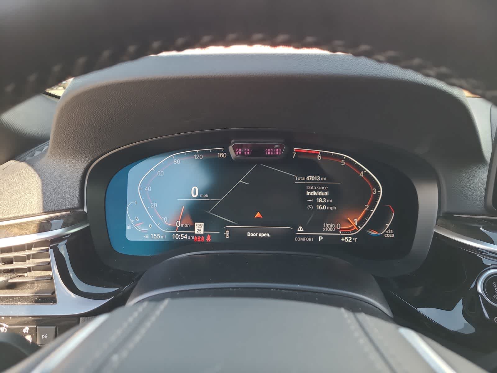 Thumbnail: 2022 BMW 5 Series - 26