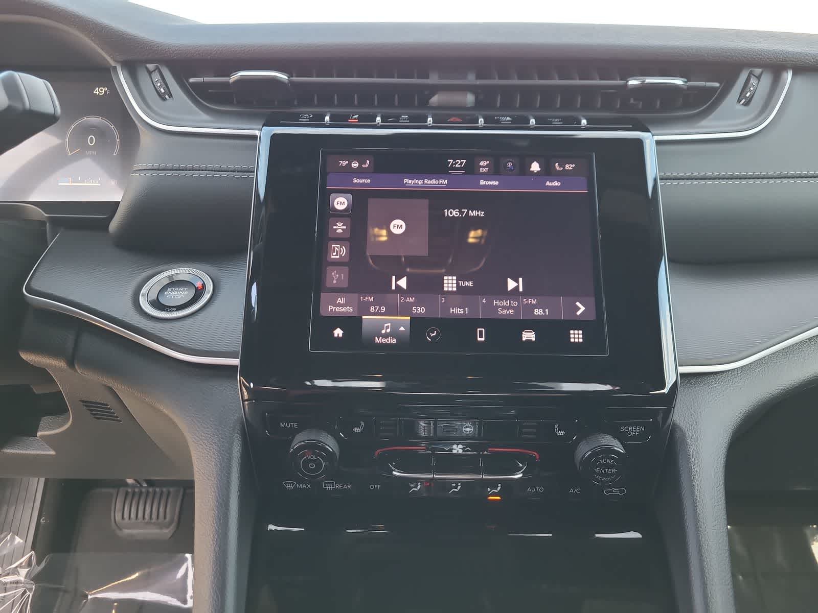 Thumbnail: 2025 Jeep Grand Cherokee - 24