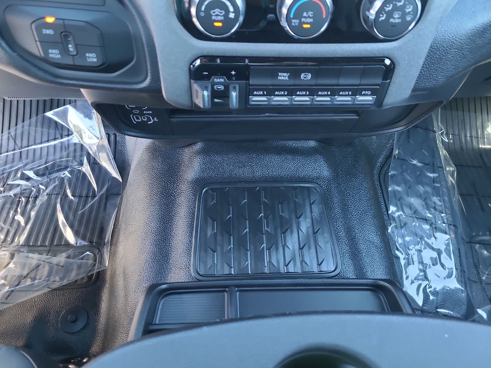 Thumbnail: 2025 RAM 5500 - 25