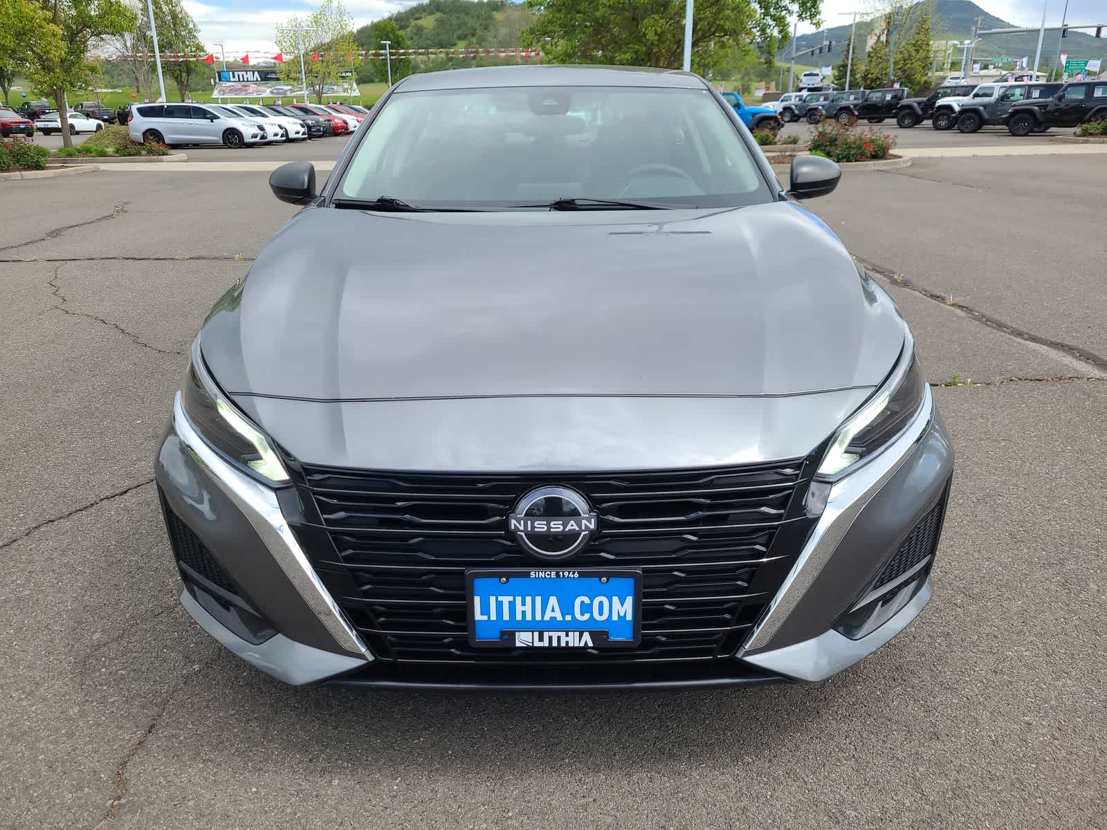 Thumbnail: 2025 Nissan Altima - 14