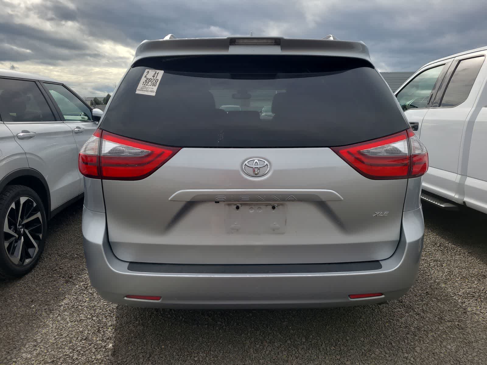 Thumbnail: 2020 Toyota Sienna - 4