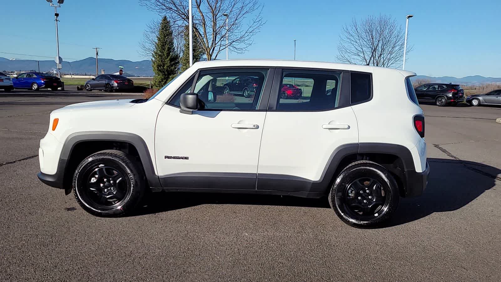 Thumbnail: 2022 Jeep Renegade - 5