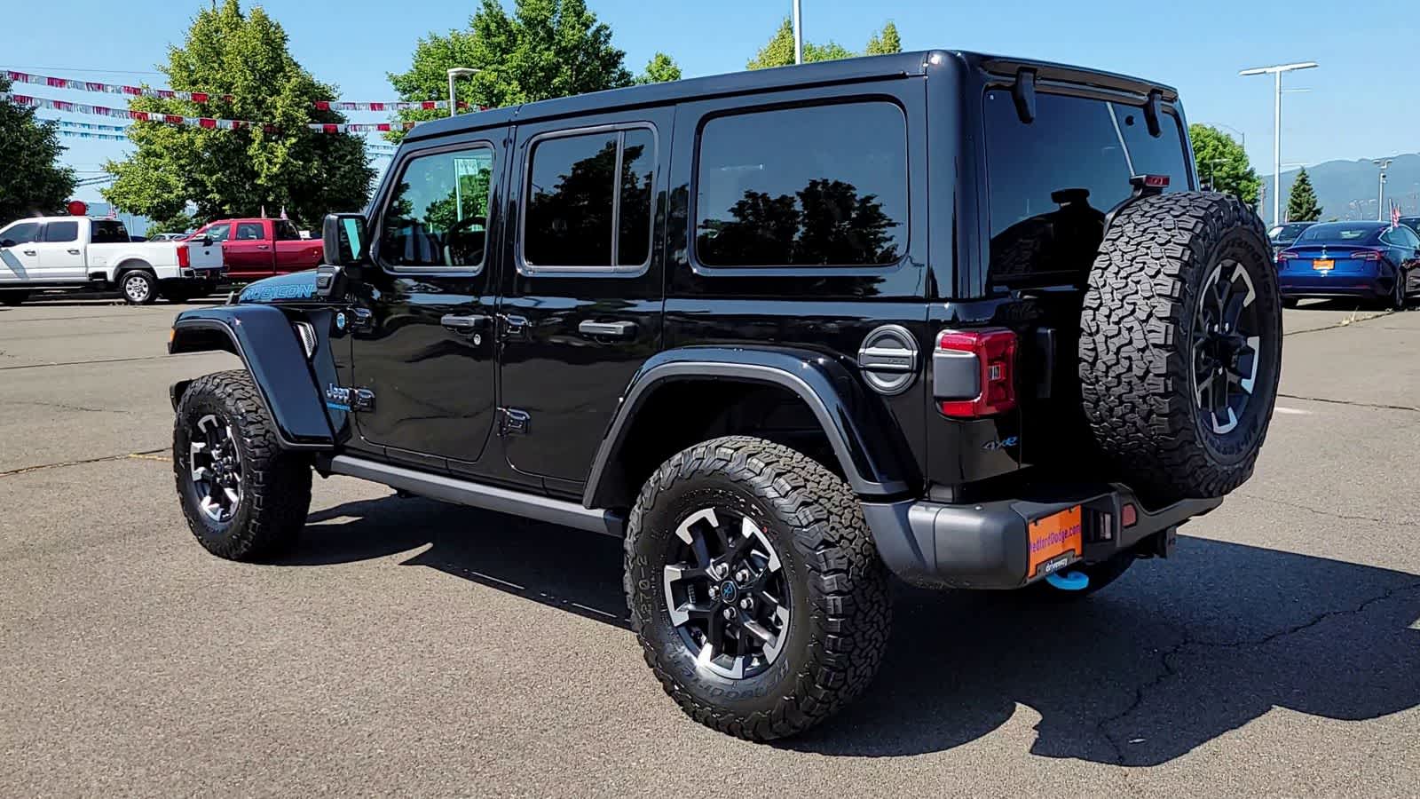 Thumbnail: 2025 Jeep Wrangler - 6