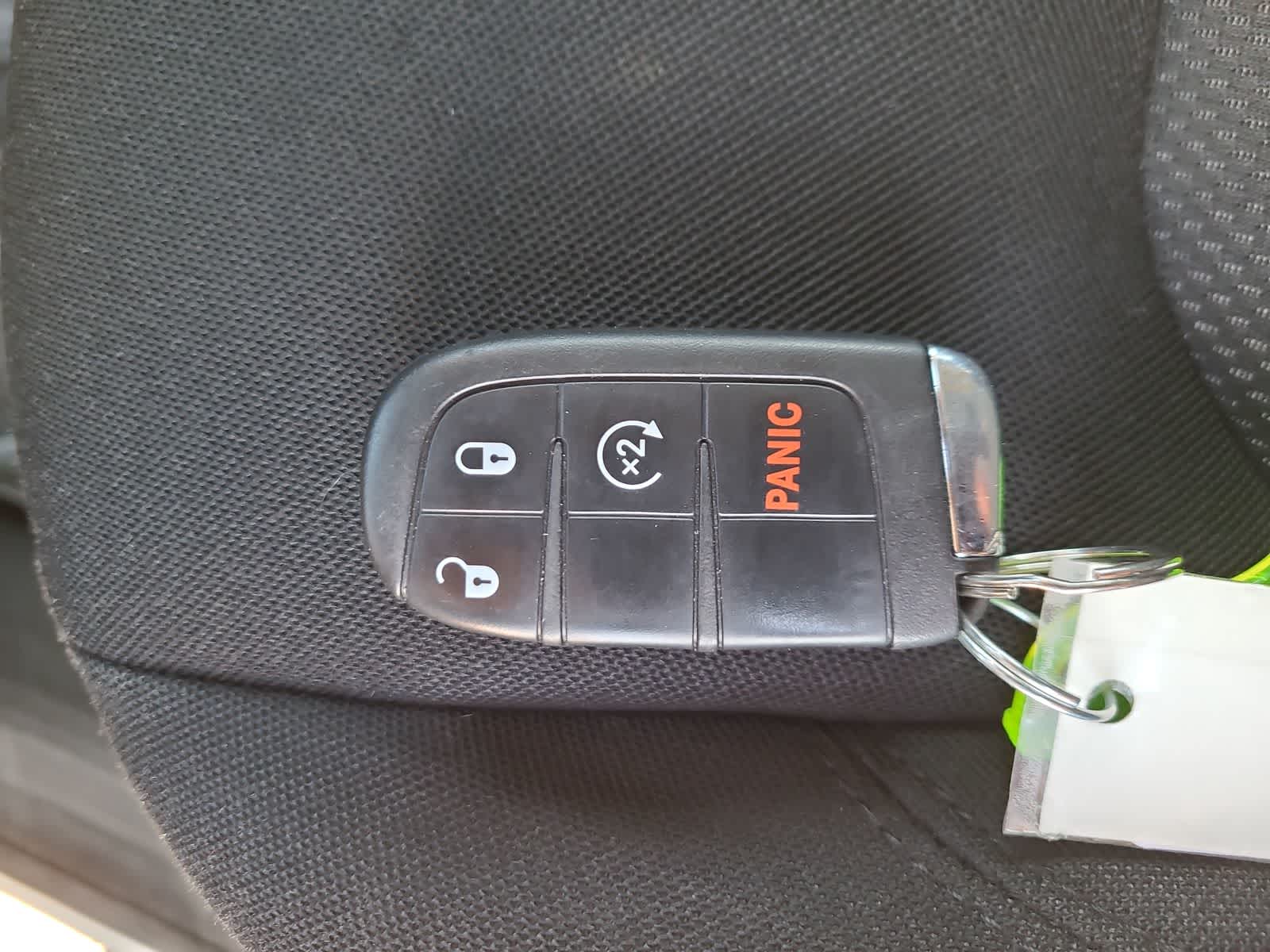 Thumbnail: 2020 Jeep Renegade - 28