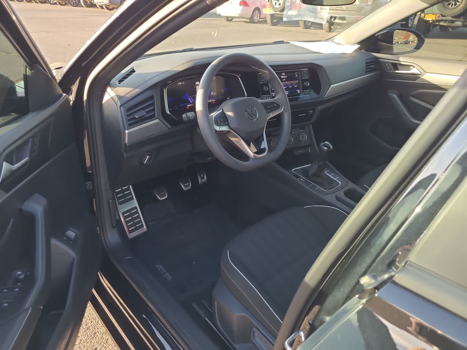 Thumbnail: 2023 Volkswagen Jetta - 10