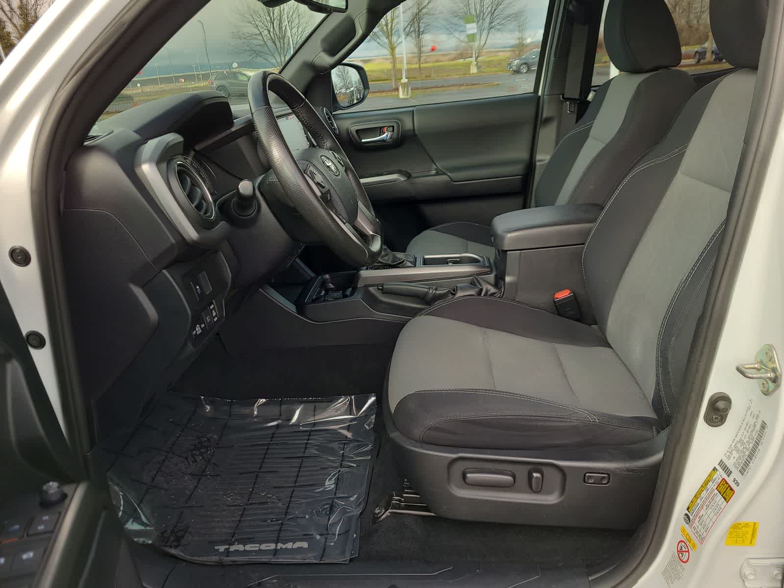 Thumbnail: 2020 Toyota Tacoma - 19