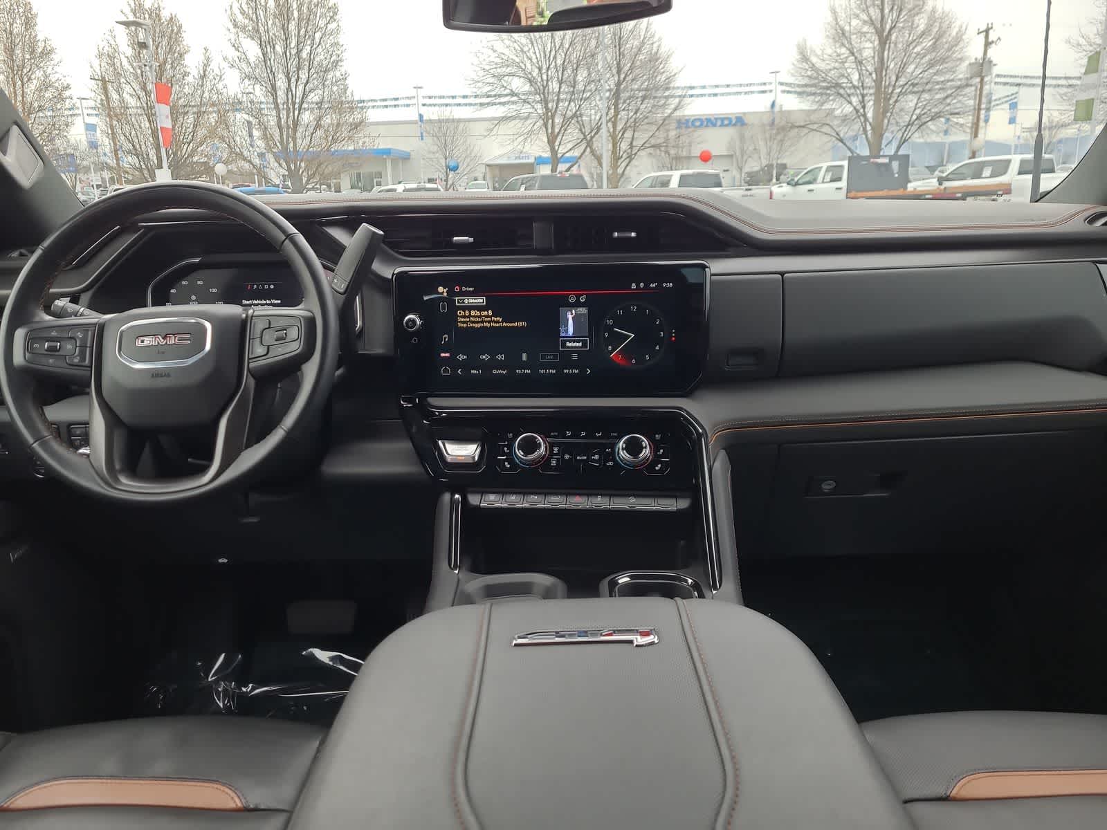 Thumbnail: 2024 GMC Sierra 2500 - 18