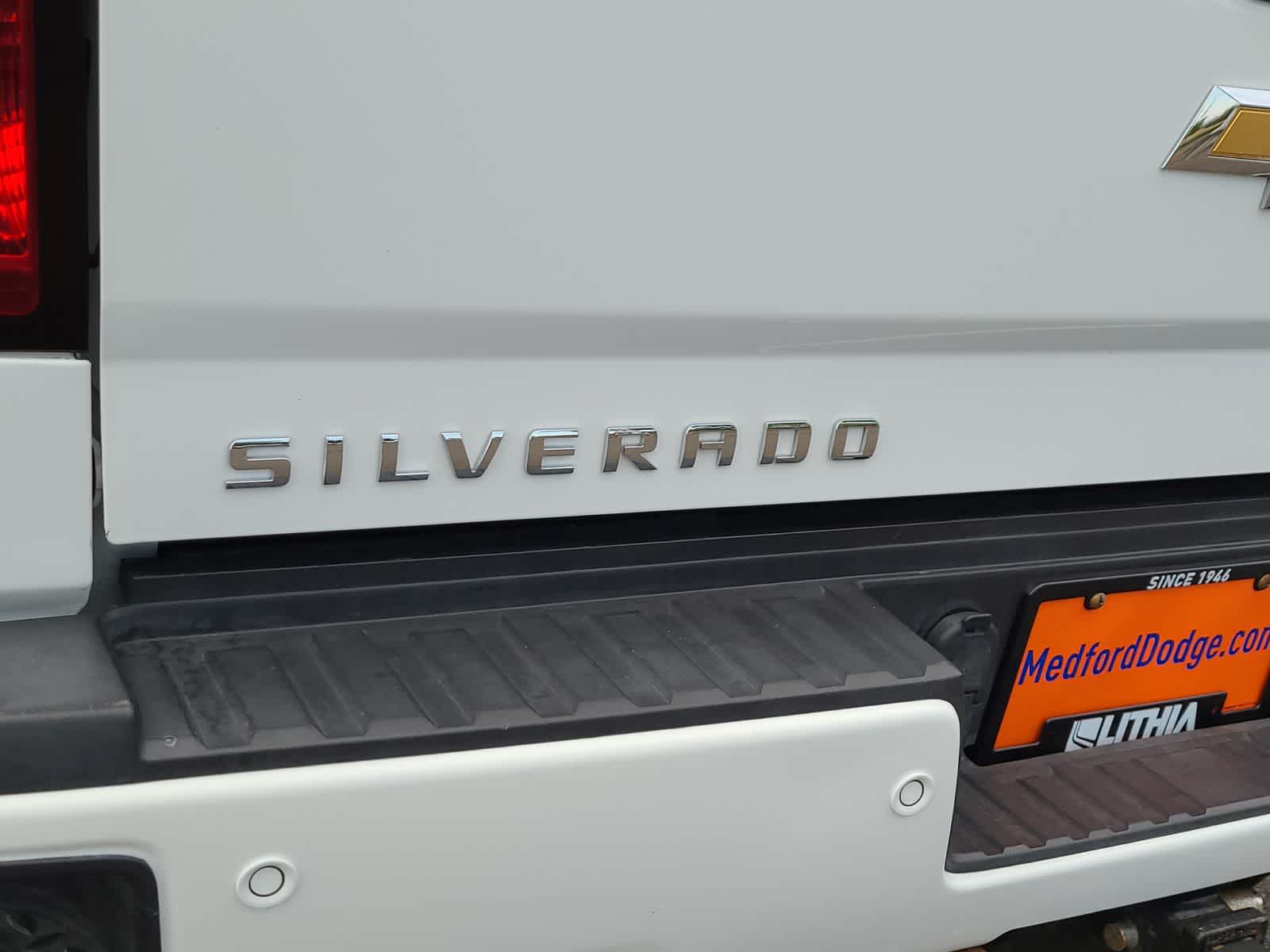 Thumbnail: 2015 Chevrolet Silverado 3500 - 15