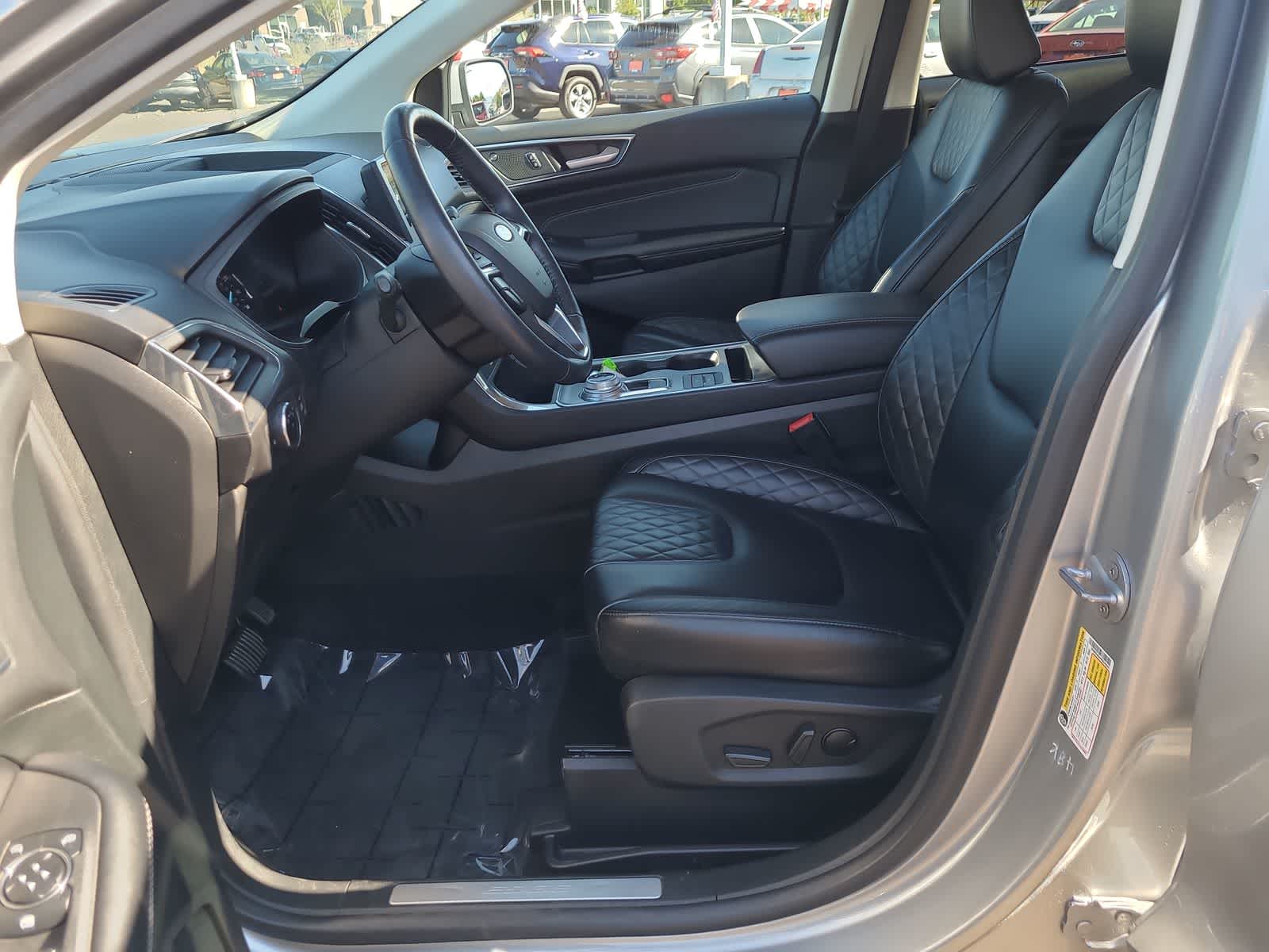 Thumbnail: 2023 Ford Edge - 19
