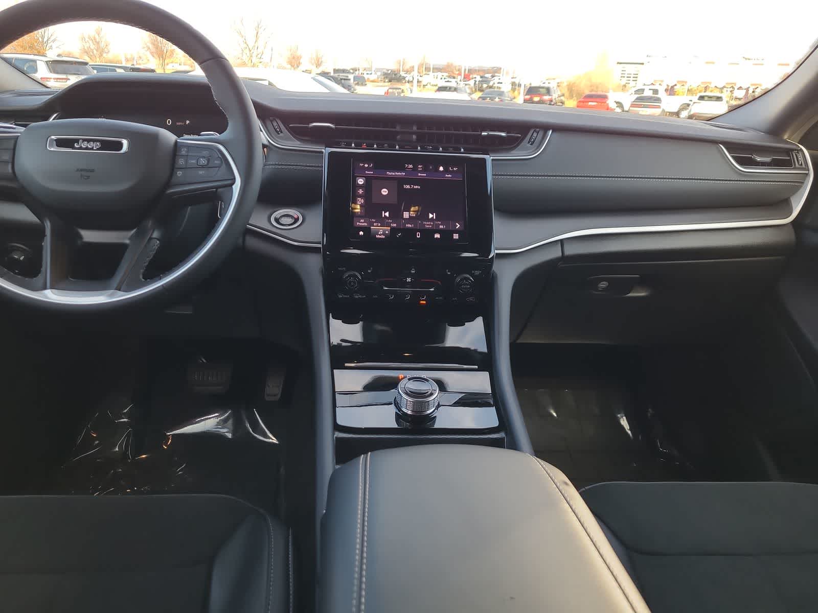 Thumbnail: 2025 Jeep Grand Cherokee - 18