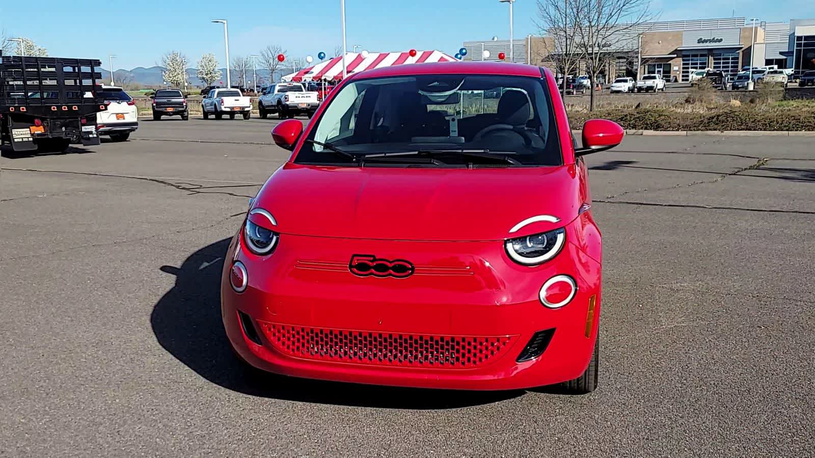 Thumbnail: 2024 Fiat 500e - 3