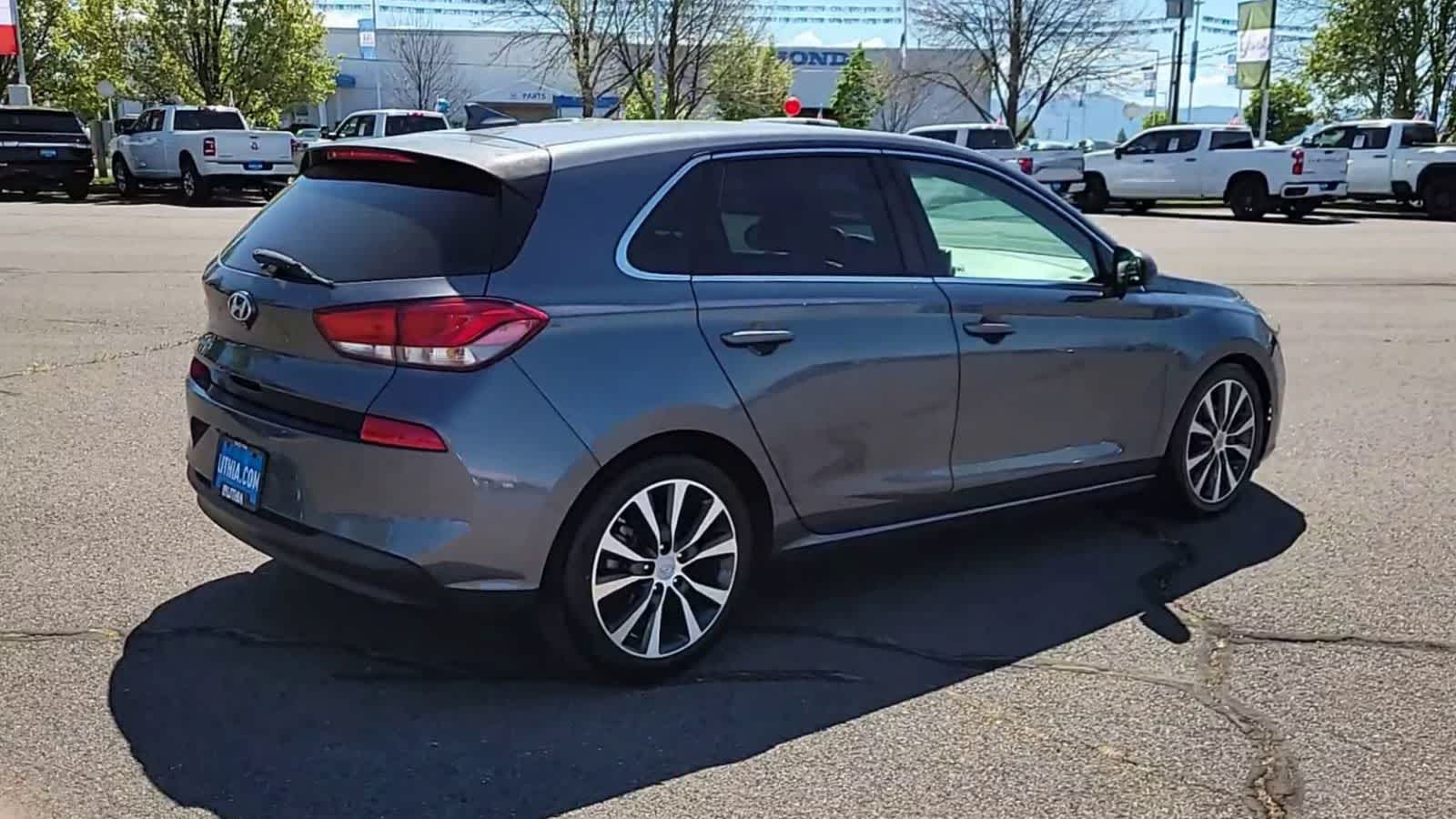 Thumbnail: 2018 Hyundai Elantra - 8