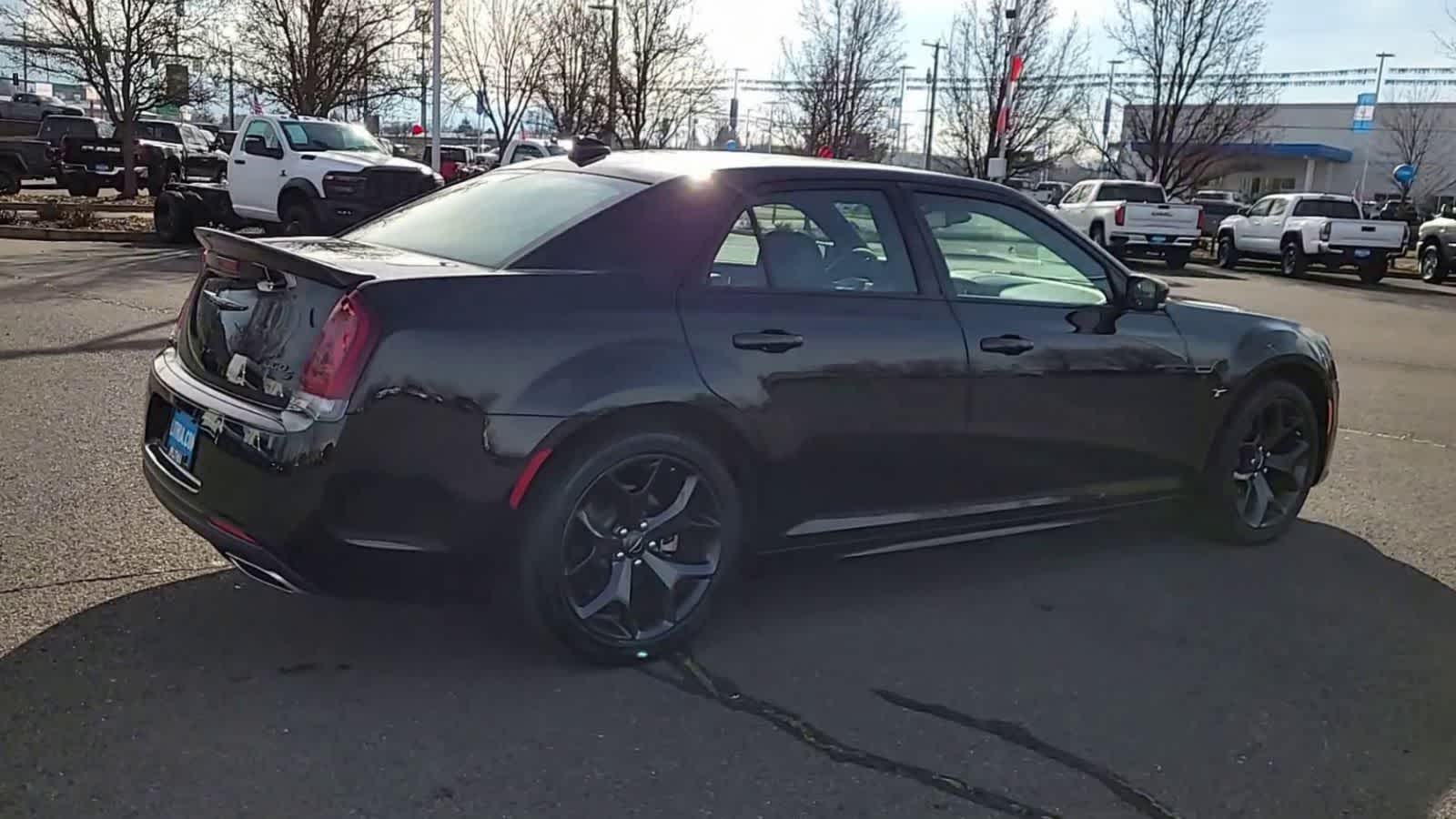 Thumbnail: 2022 Chrysler 300 - 8