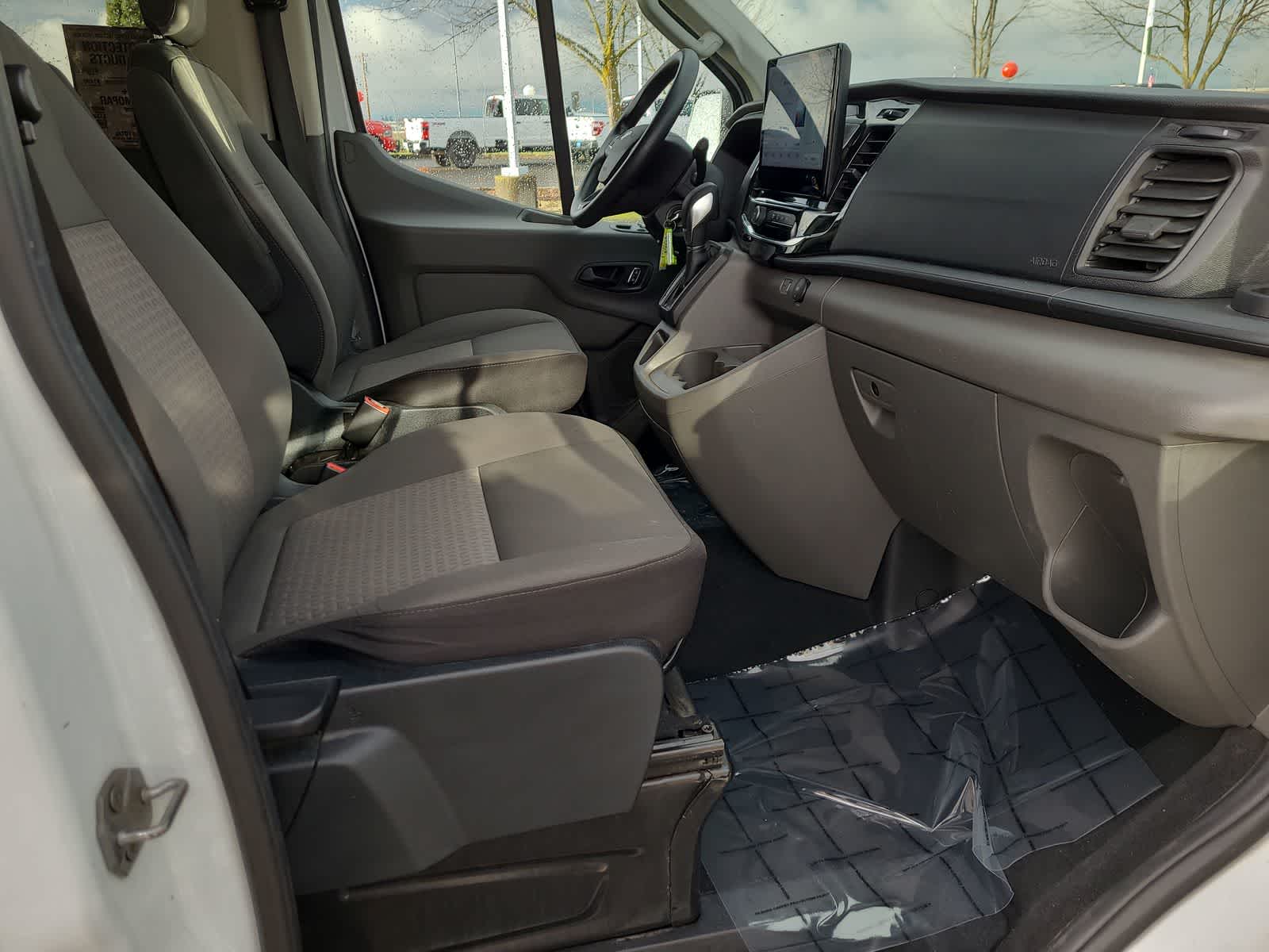 Thumbnail: 2023 Ford Econoline - 22