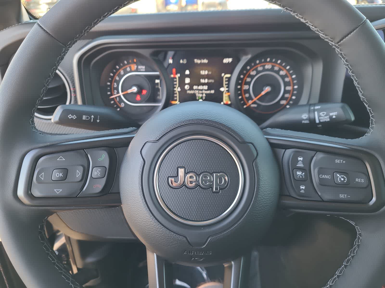 Thumbnail: 2026 Jeep Gladiator - 23