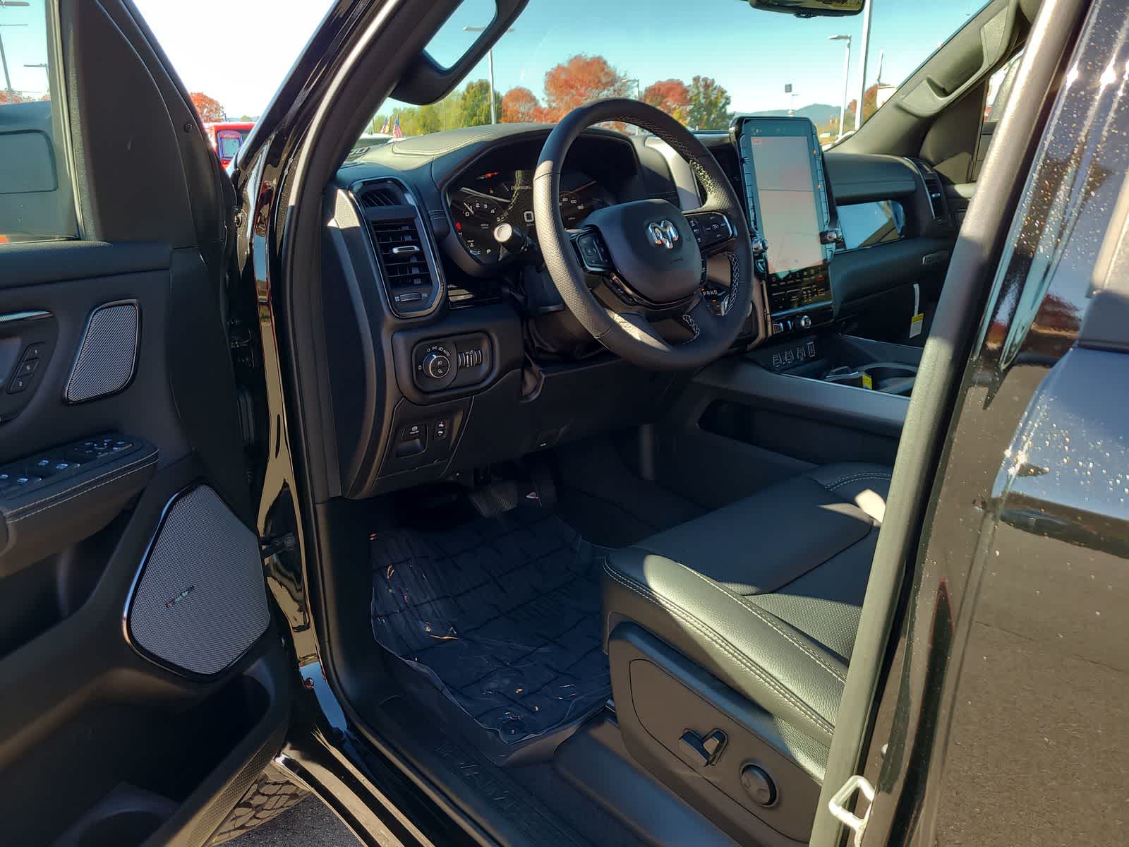 Thumbnail: 2026 RAM 1500 - 10