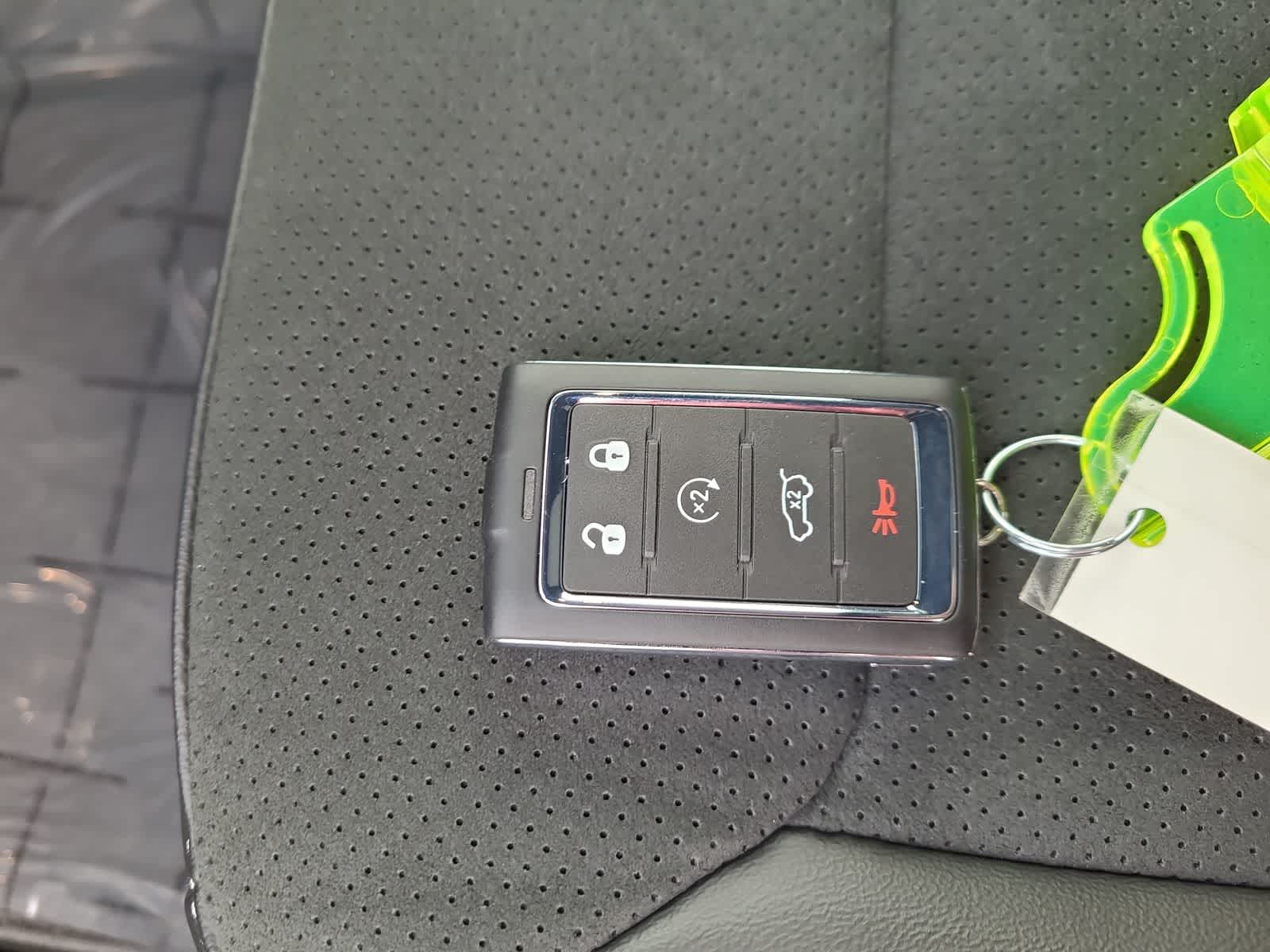 Thumbnail: 2026 Jeep Grand Cherokee - 28