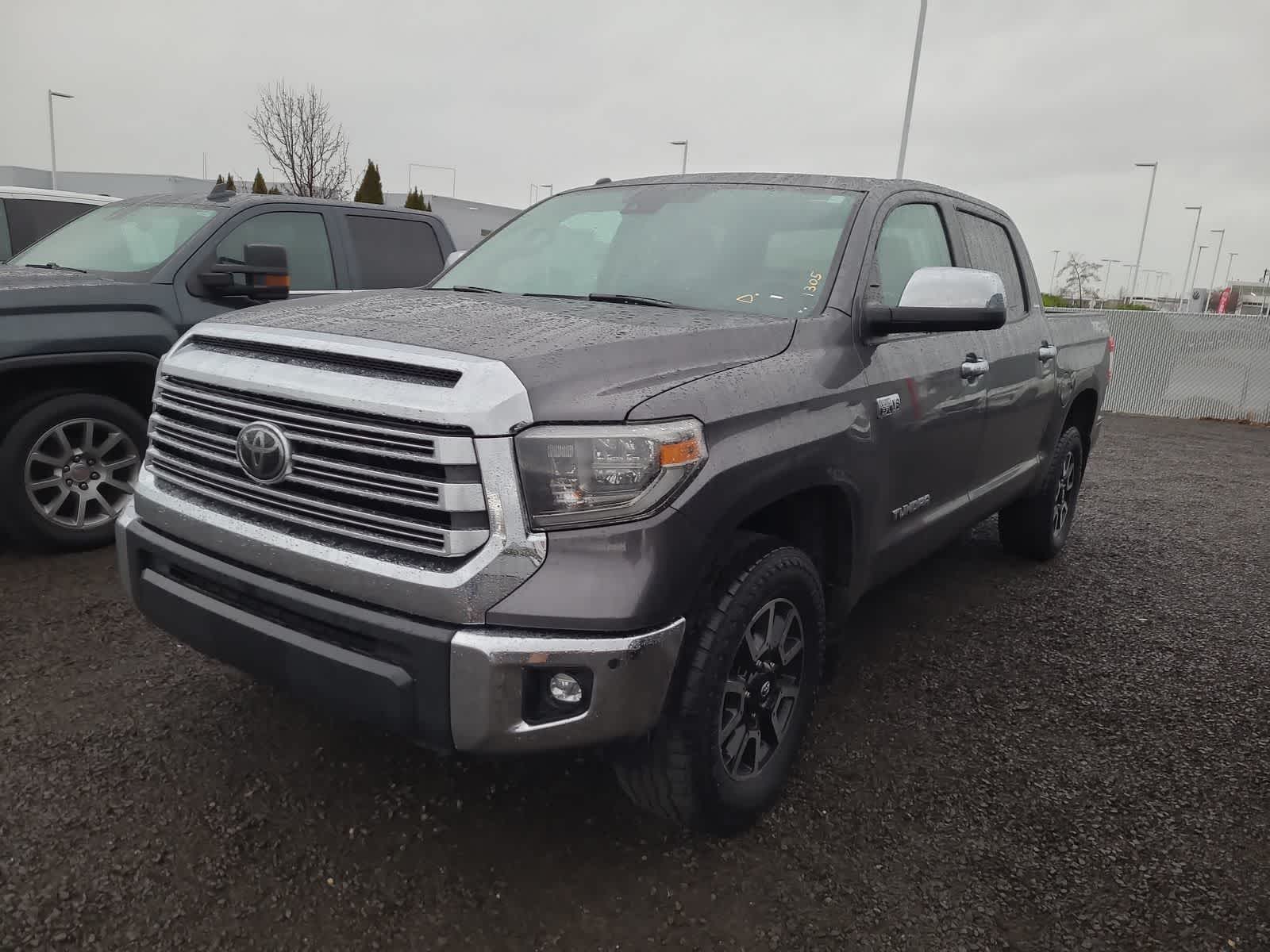 2018 Toyota Tundra Limited's photo