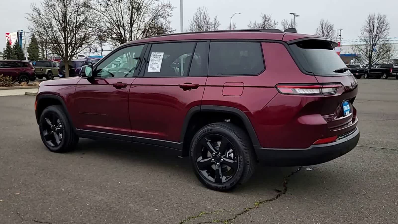 Thumbnail: 2025 Jeep Grand Cherokee - 6