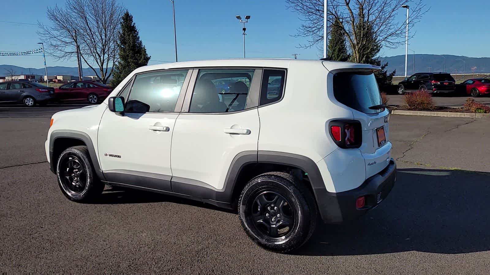 Thumbnail: 2022 Jeep Renegade - 6