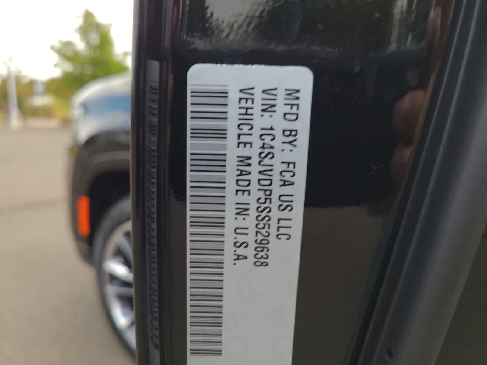 Thumbnail: 2025 Jeep Wagoneer - 29