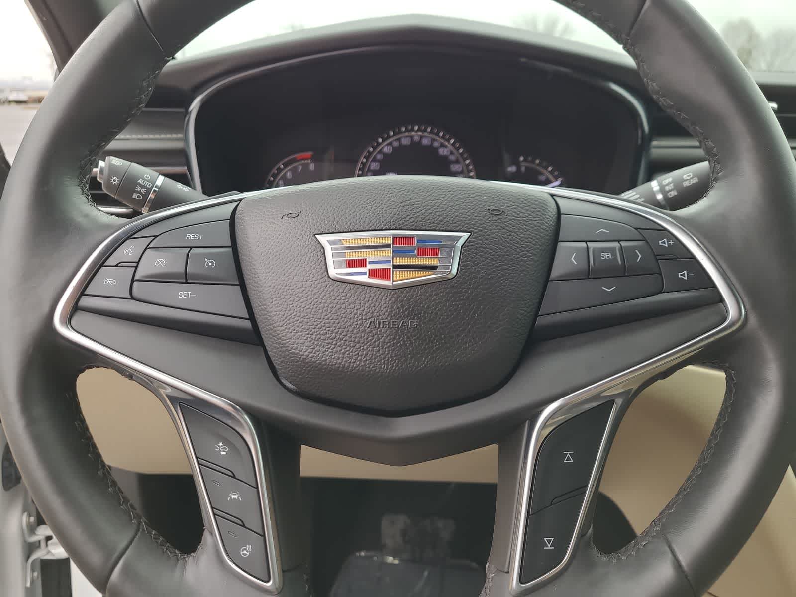 Thumbnail: 2017 Cadillac XT5 - 23