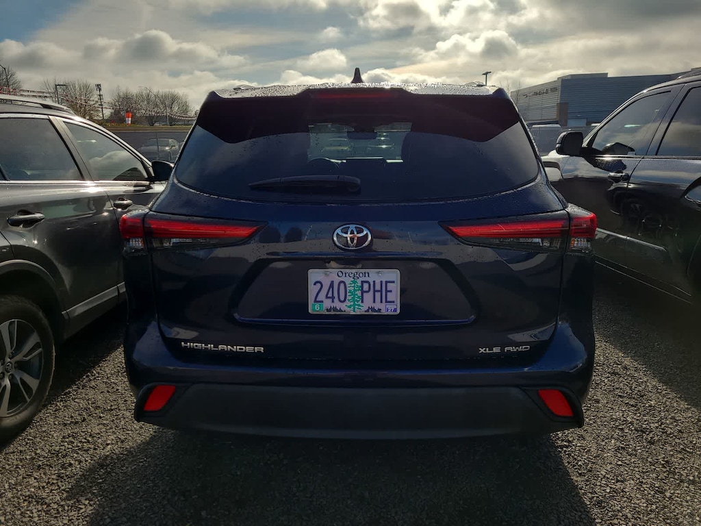 Used 2023 Toyota Highlander XLE SUV
