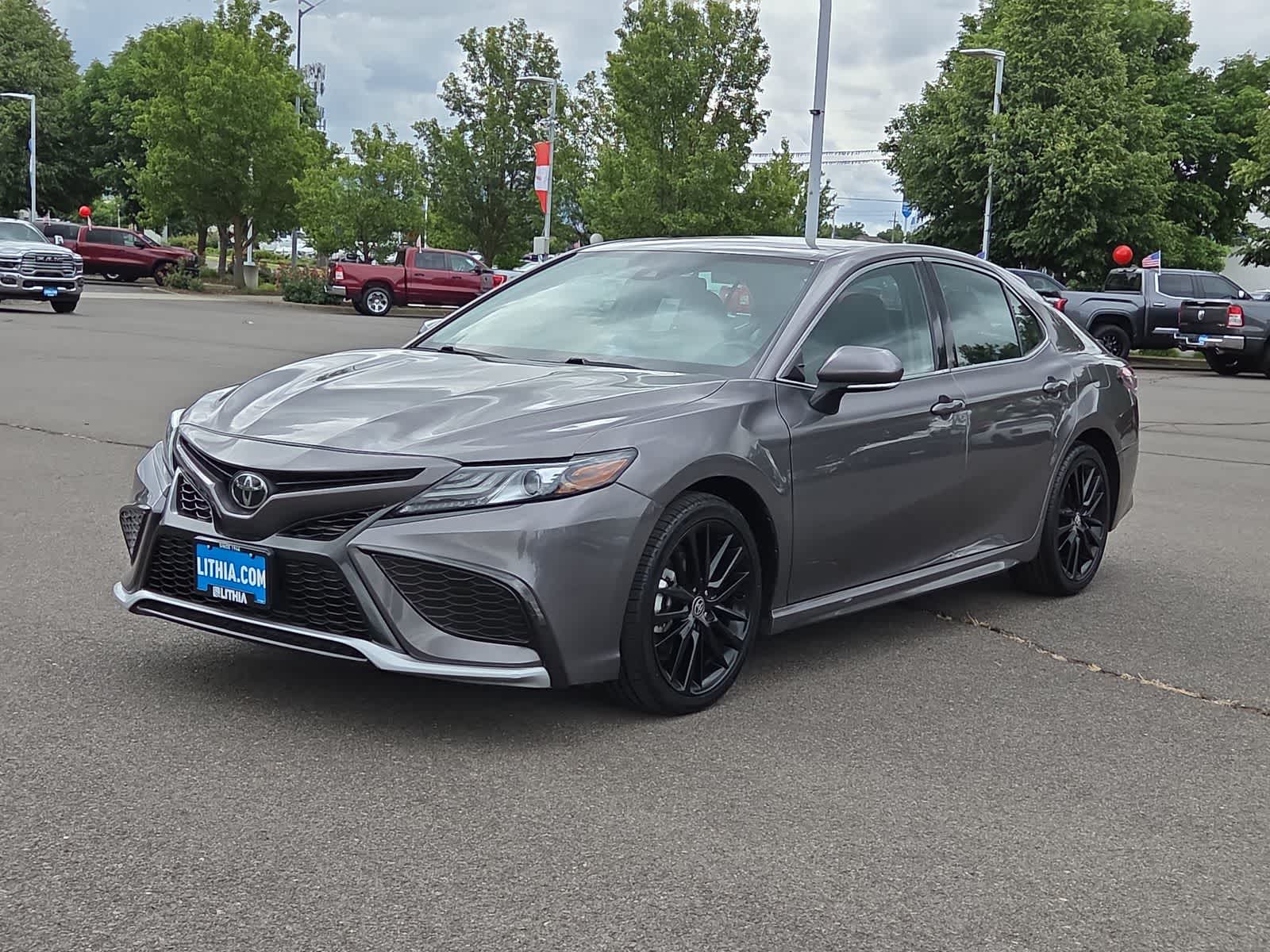 2024 Toyota Camry XSE's photo