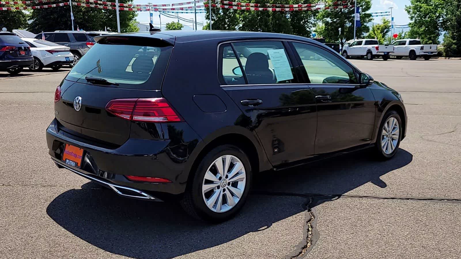 2021 Volkswagen Golf S 8