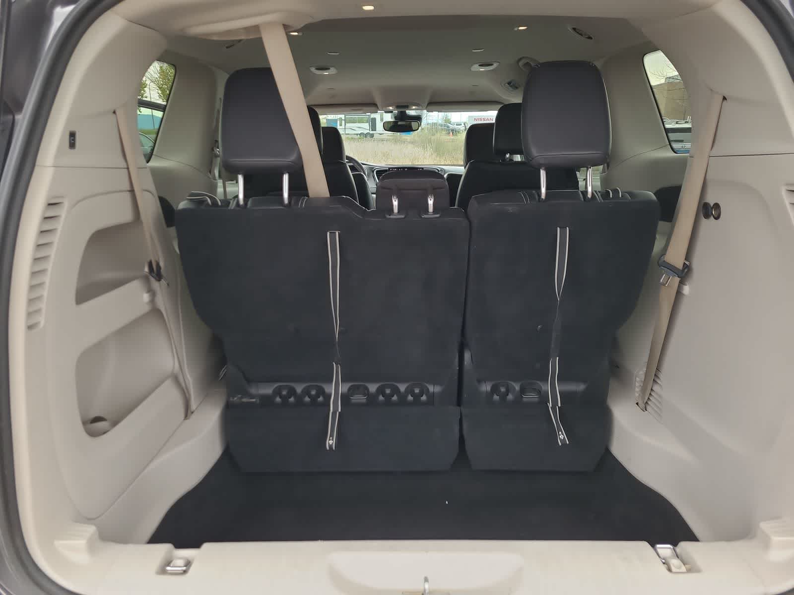 Thumbnail: 2022 Chrysler Pacifica - 27