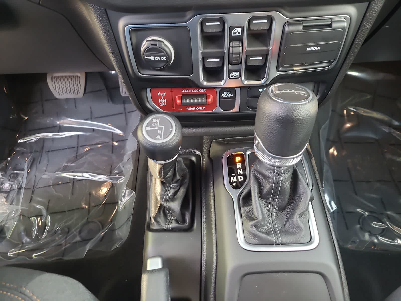 Thumbnail: 2026 Jeep Gladiator - 25