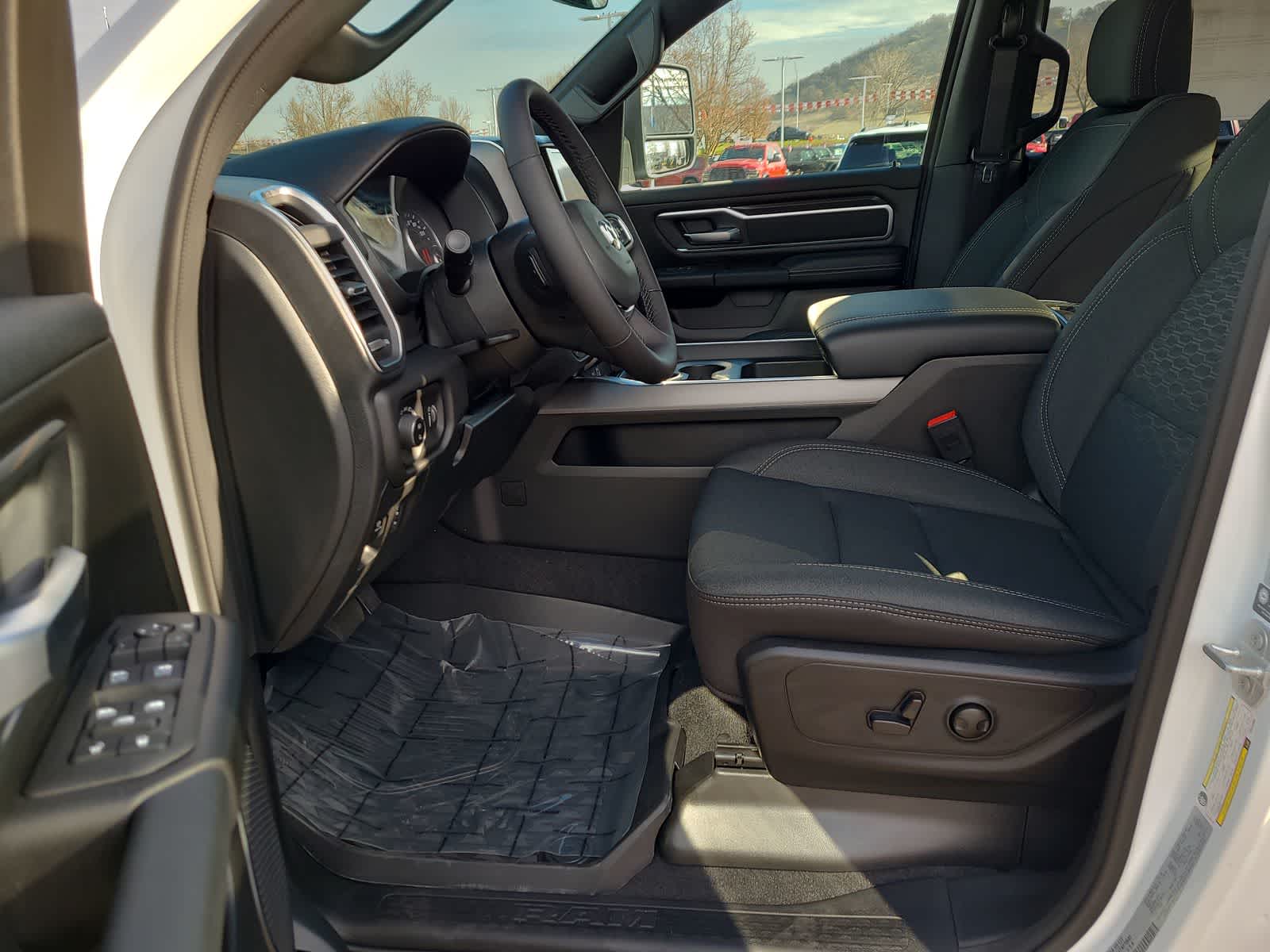 Thumbnail: 2026 RAM 1500 - 19