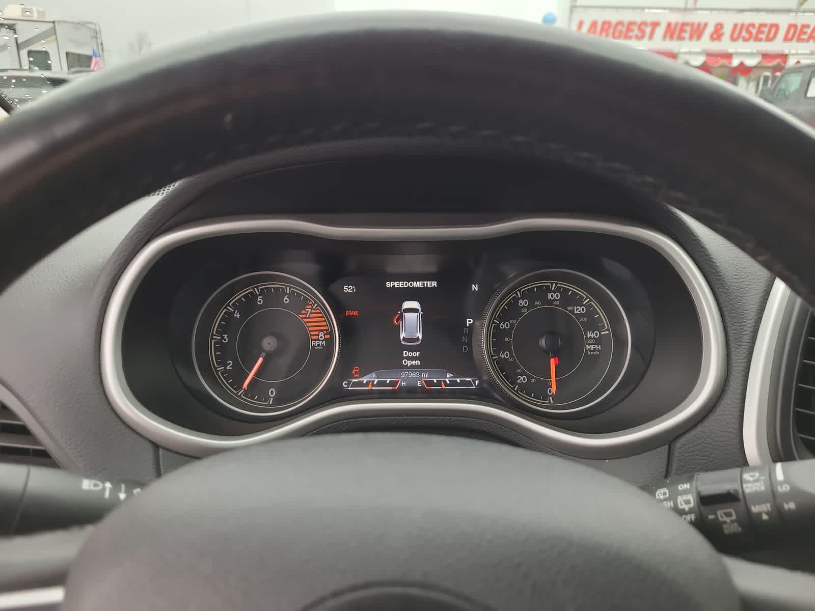 Thumbnail: 2016 Jeep Cherokee - 26