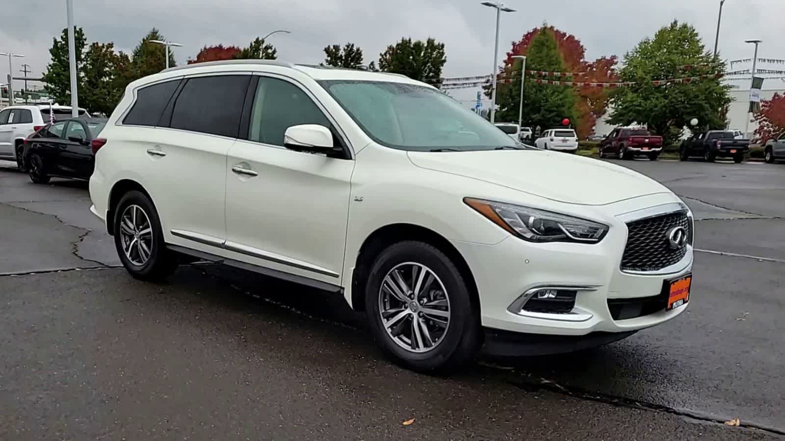 Thumbnail: 2017 INFINITI QX60 - 2