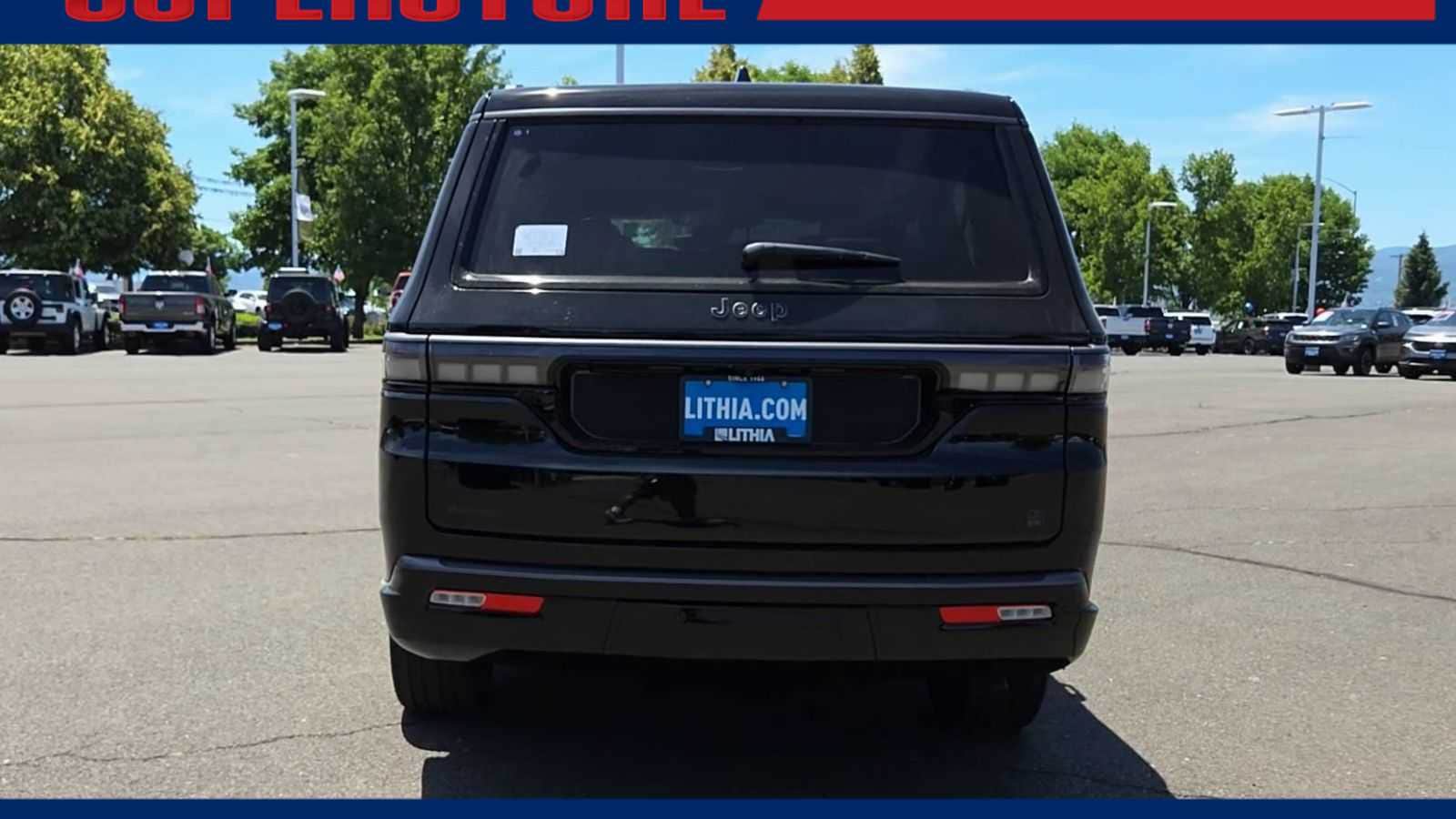 Thumbnail: 2026 Jeep Grand Wagoneer - 7