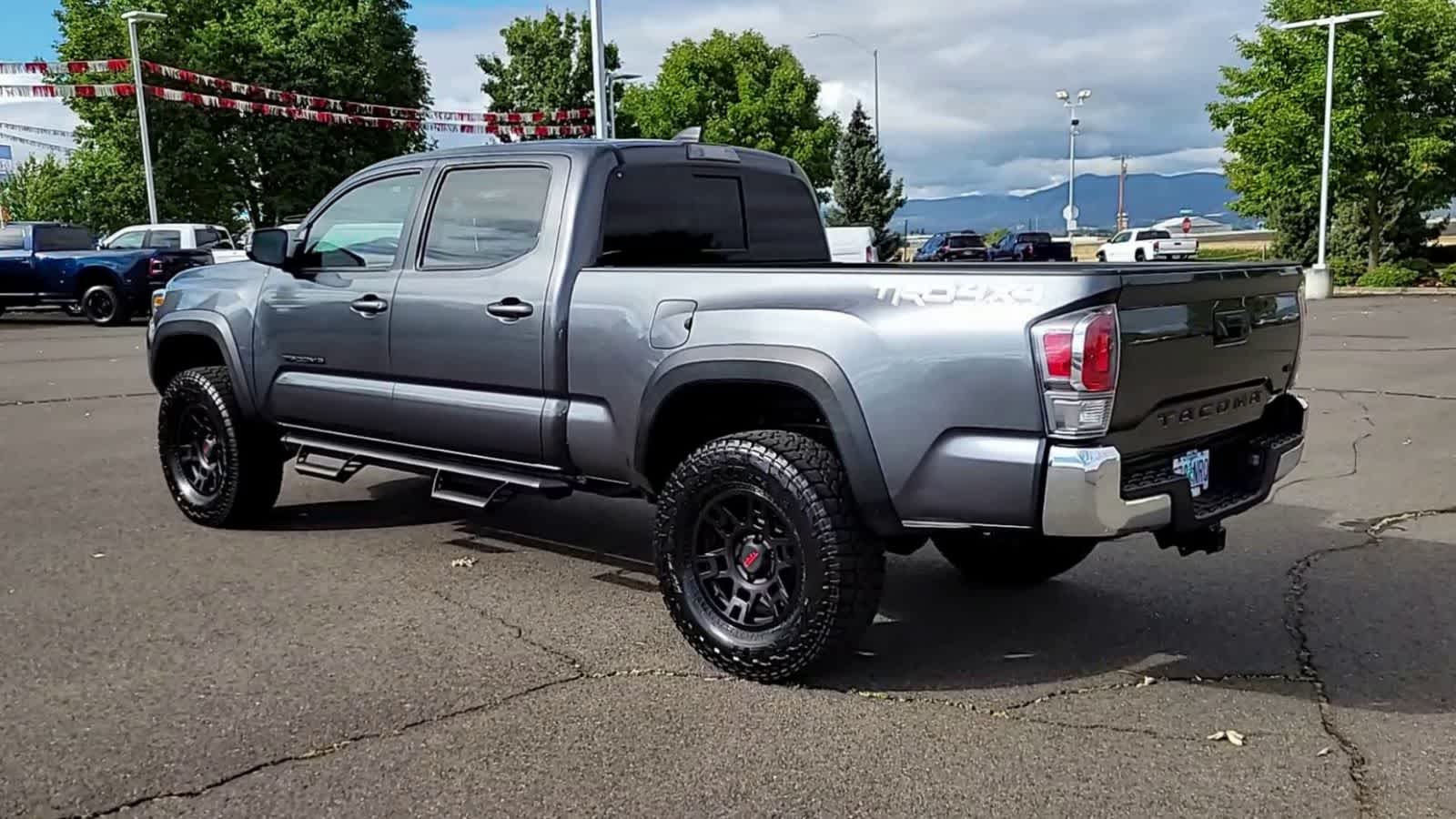 2022 Toyota Tacoma TRD Off-Road 6