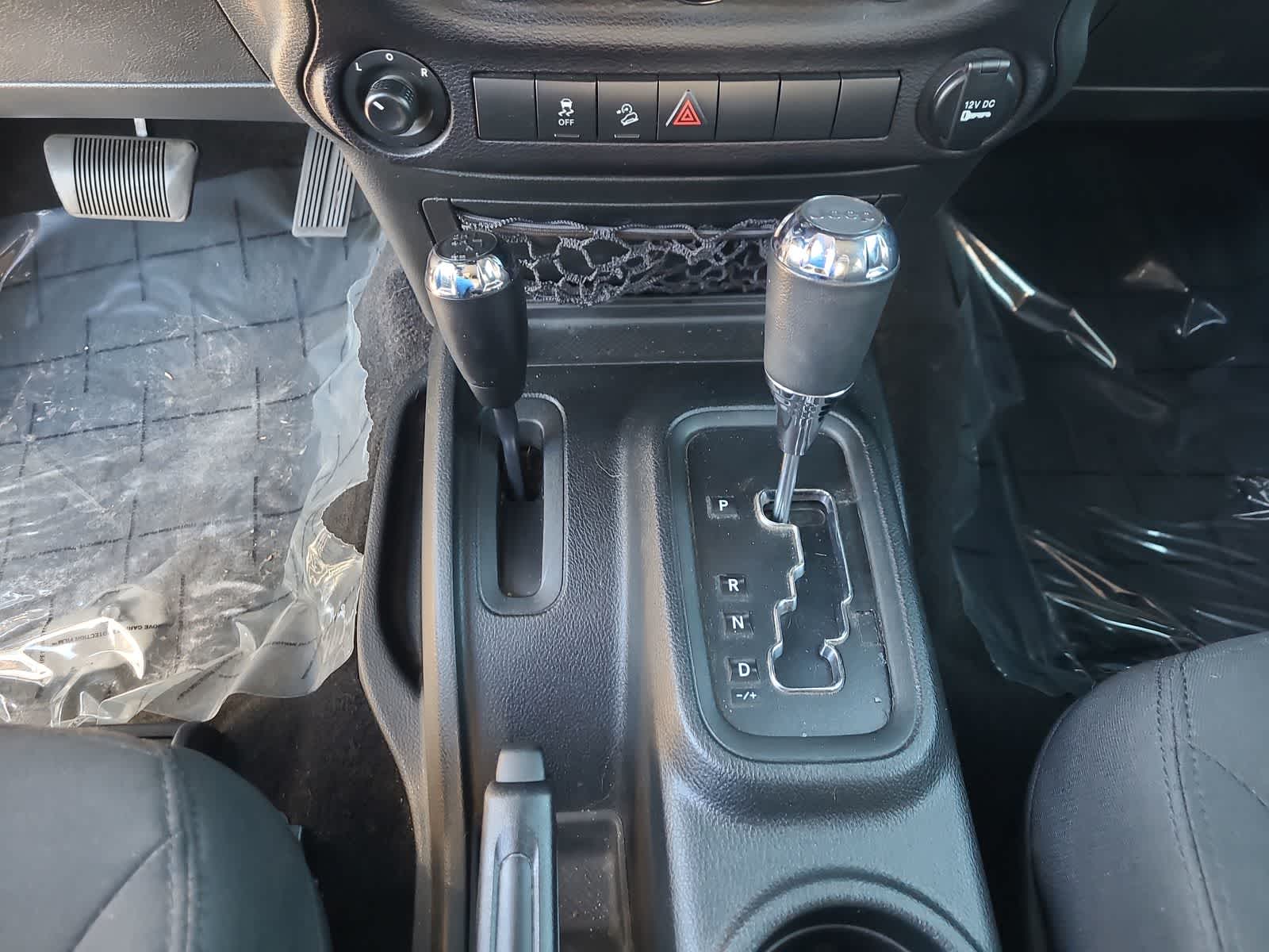 Thumbnail: 2018 Jeep Wrangler - 25