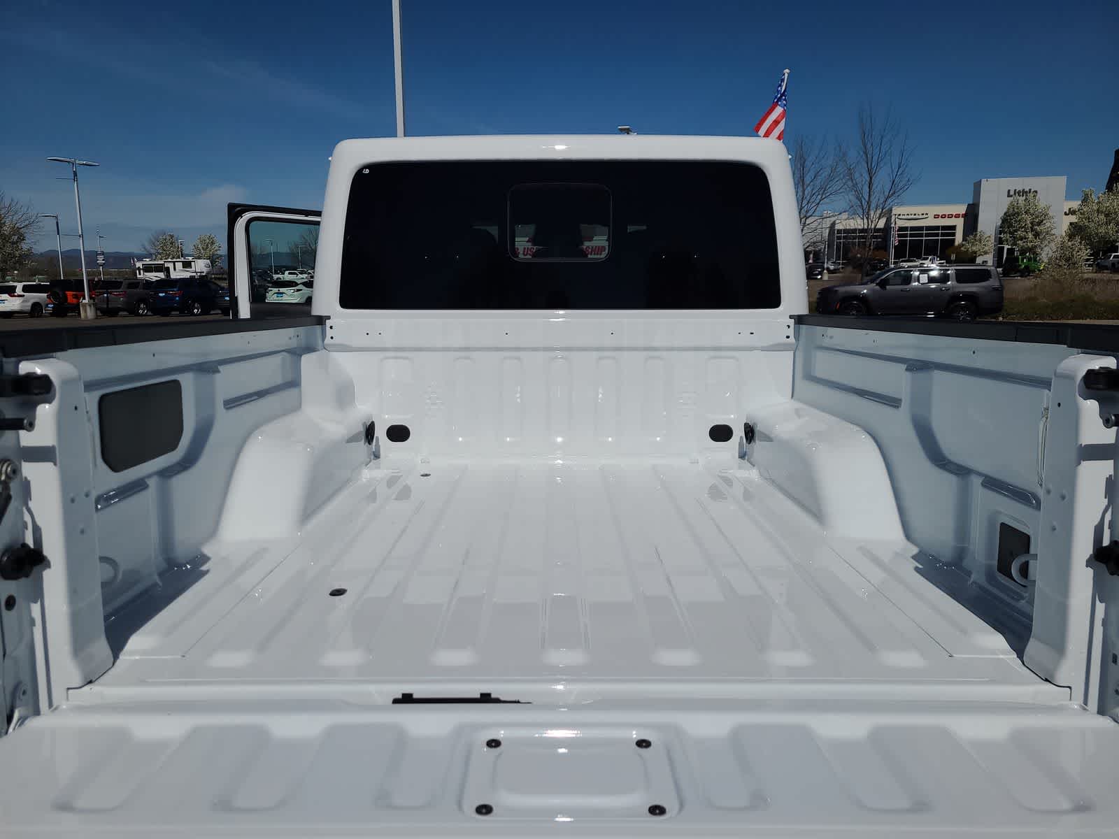 Thumbnail: 2026 Jeep Gladiator - 27