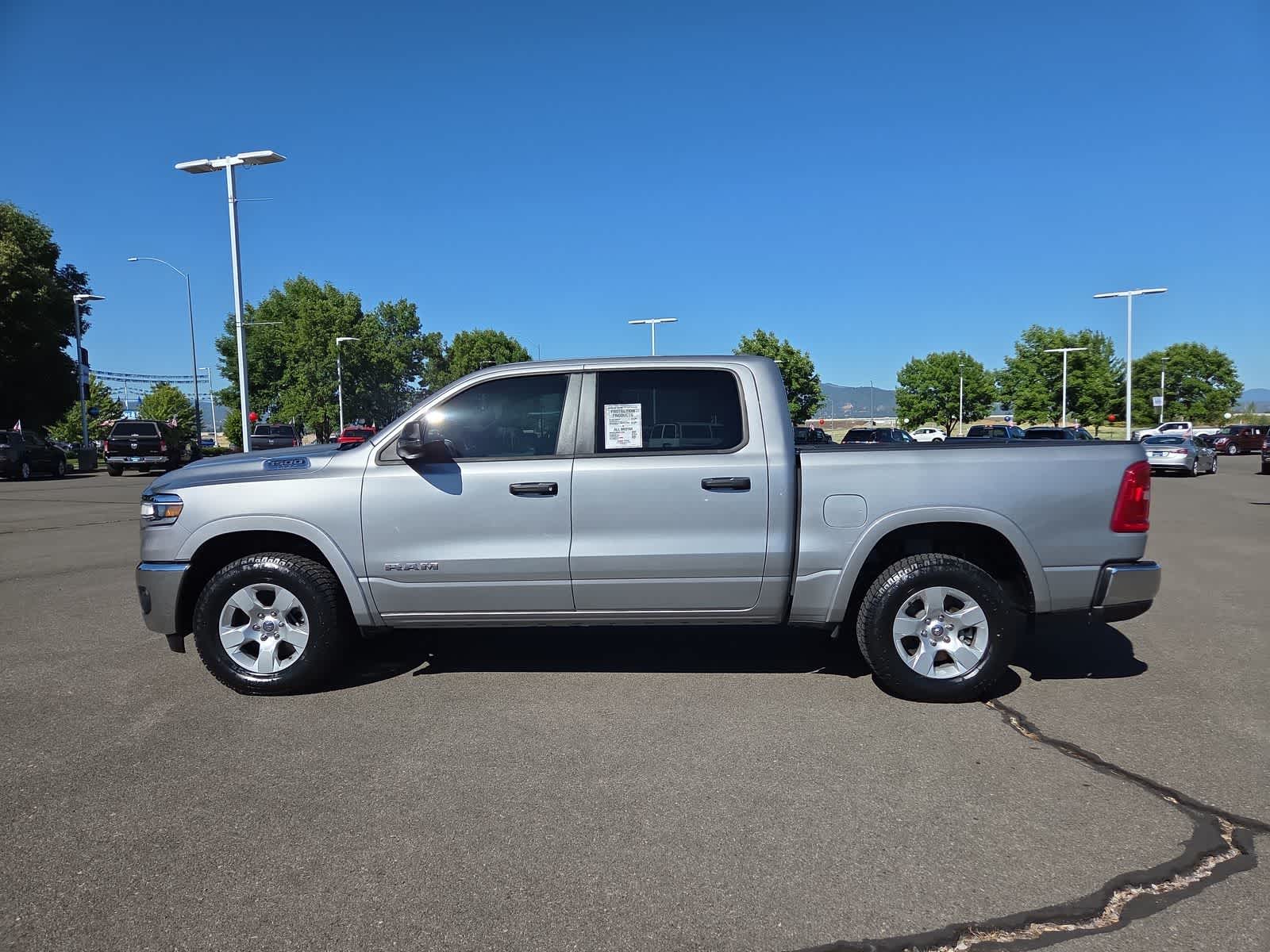Thumbnail: 2025 RAM 1500 - 10