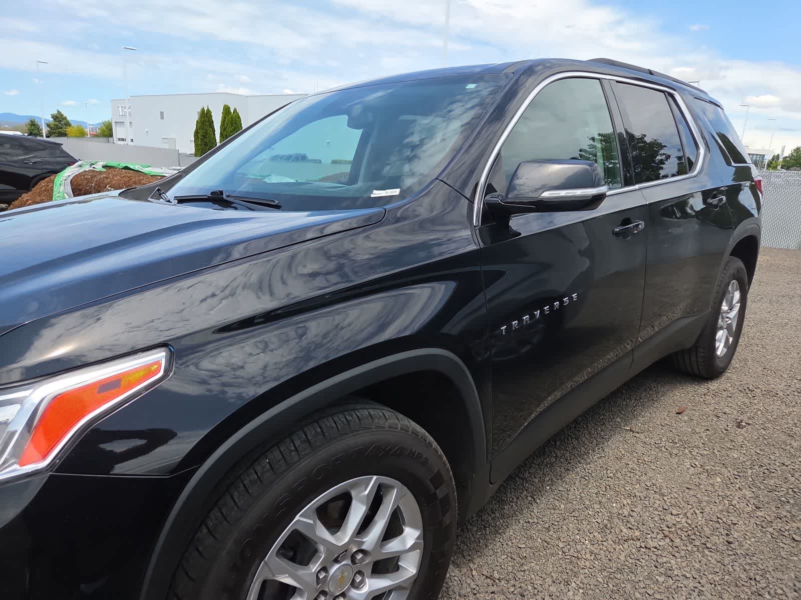 Thumbnail: 2020 Chevrolet Traverse - 2
