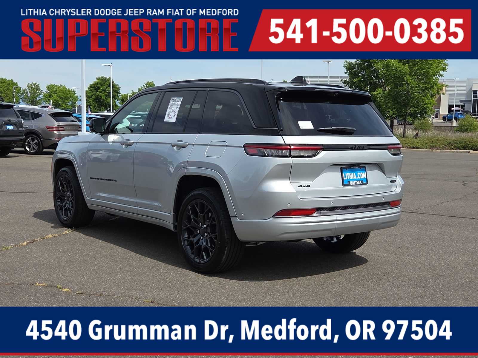 Thumbnail: 2026 Jeep Grand Cherokee - 12