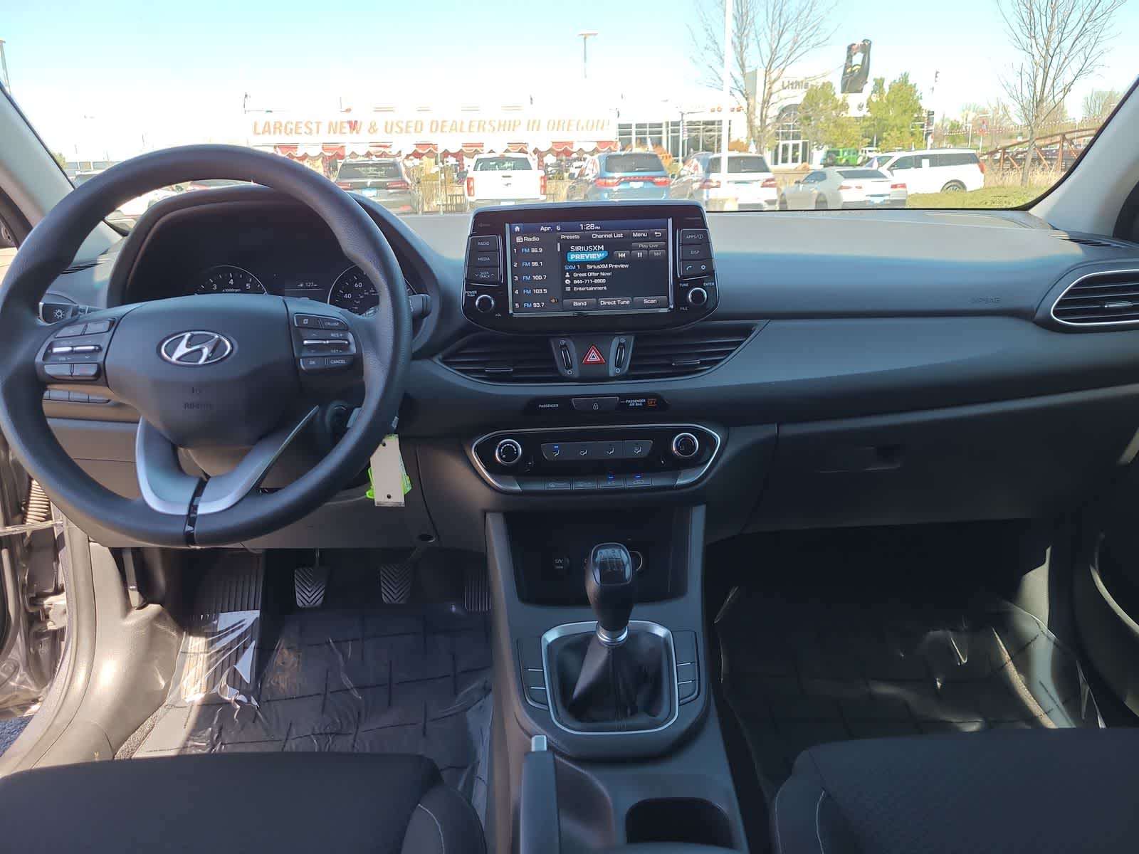 Thumbnail: 2018 Hyundai Elantra - 18