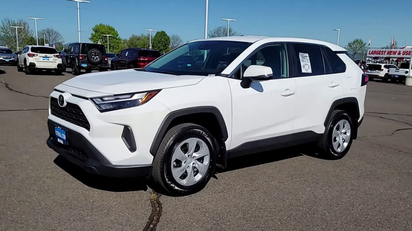Thumbnail: 2025 Toyota RAV4 - 4