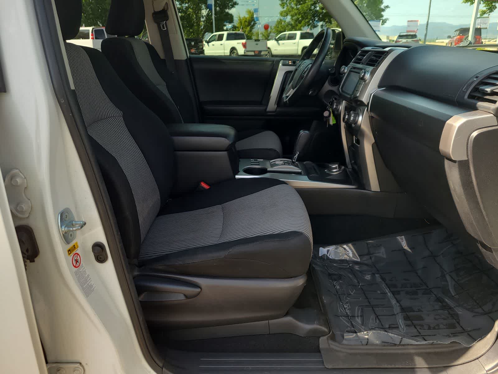 2014 Toyota 4Runner SR5 22
