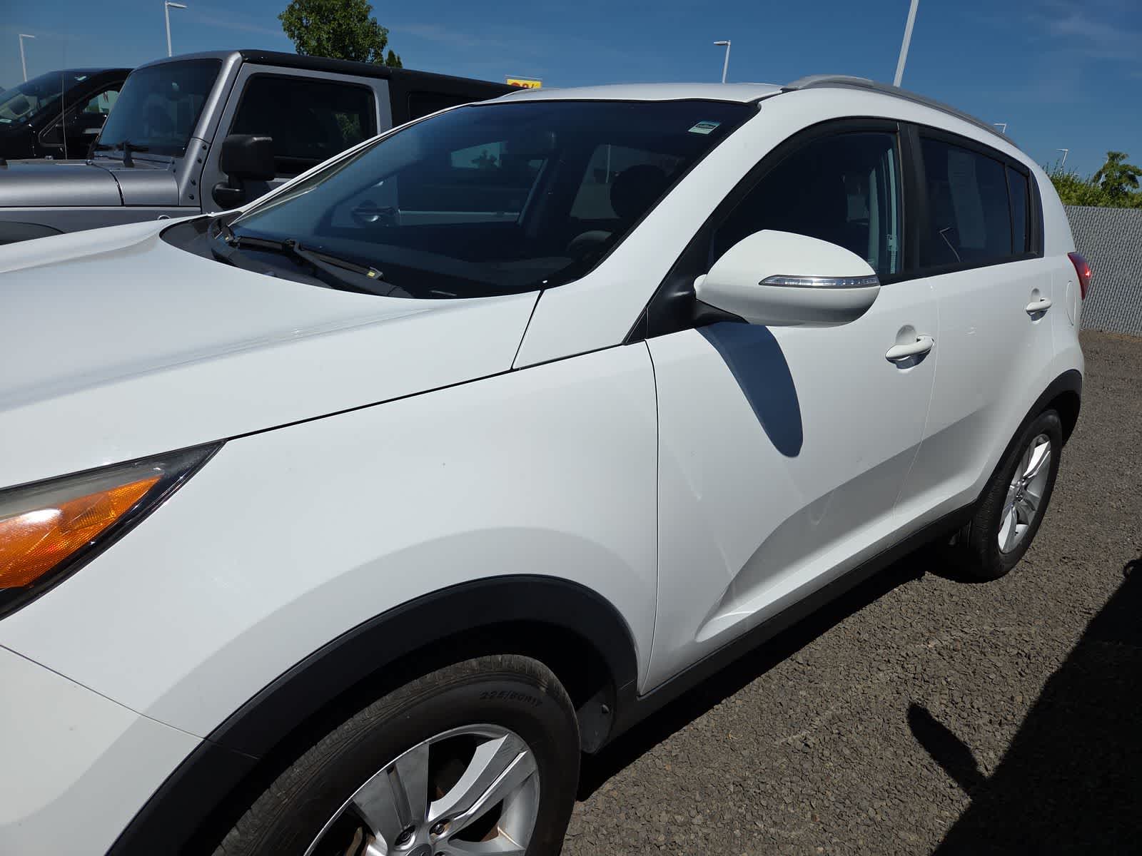 Thumbnail: 2012 Kia Sportage - 2