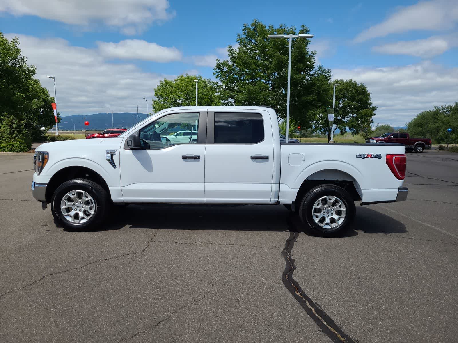 2023 Ford F-150 XLT 11